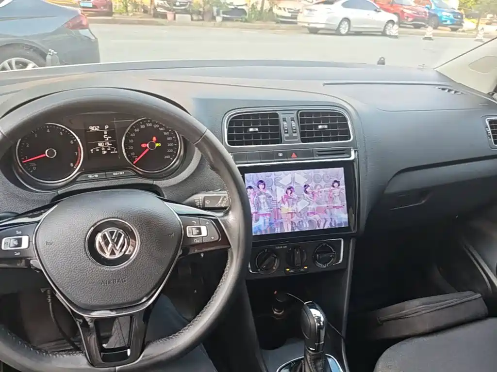 Volkswagen Polo — миниатюра 10