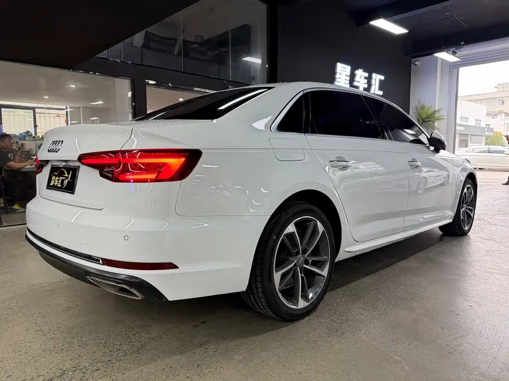 Audi A4L — миниатюра 13