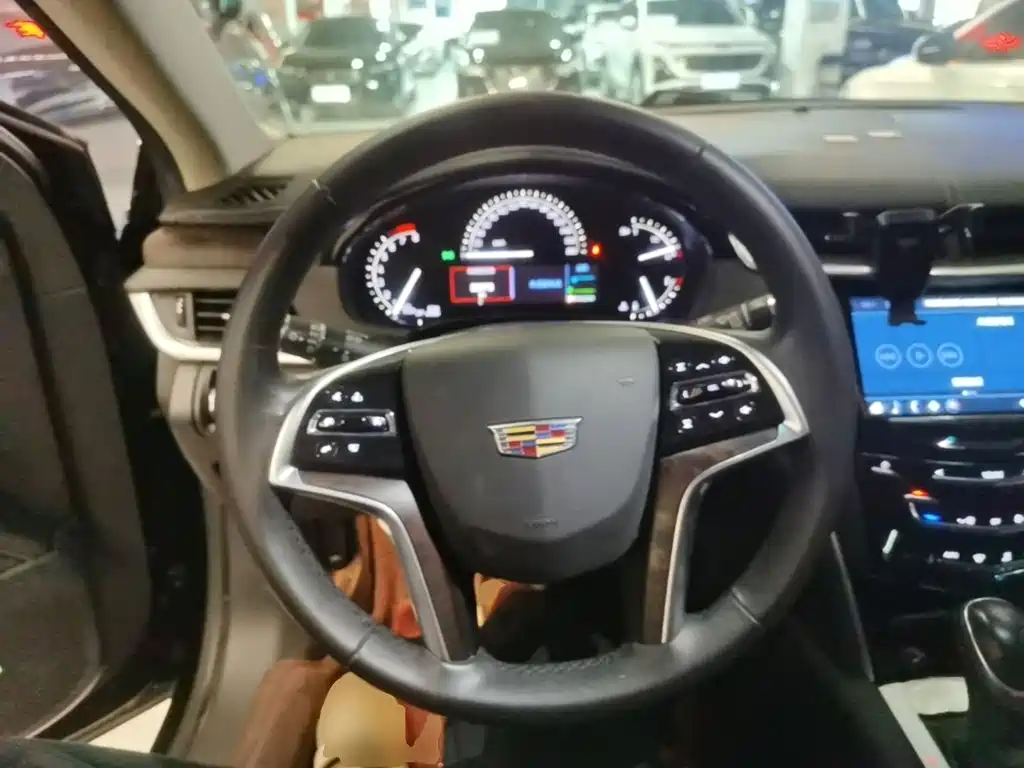 Cadillac XTS — миниатюра 11