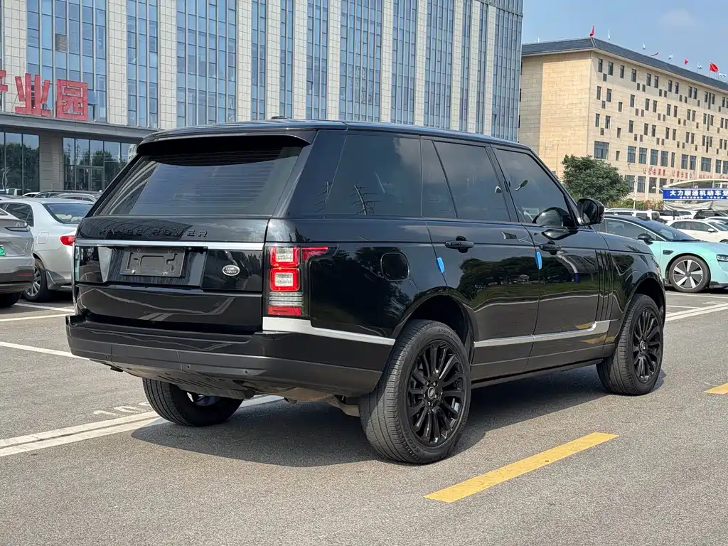 Land Rover Range Rover — миниатюра 6