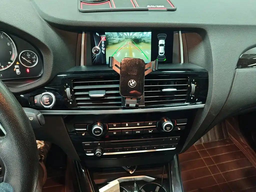 BMW X4 — миниатюра 12