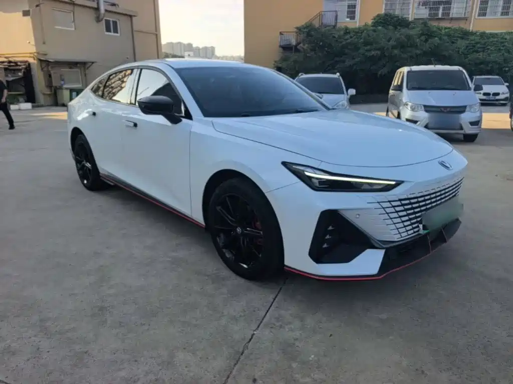 Changan UNI-V iDD — миниатюра 4