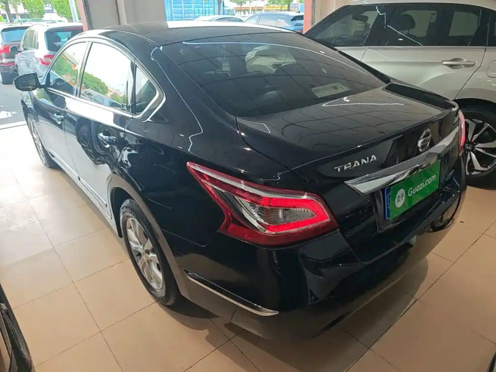 Nissan Teana — миниатюра 5