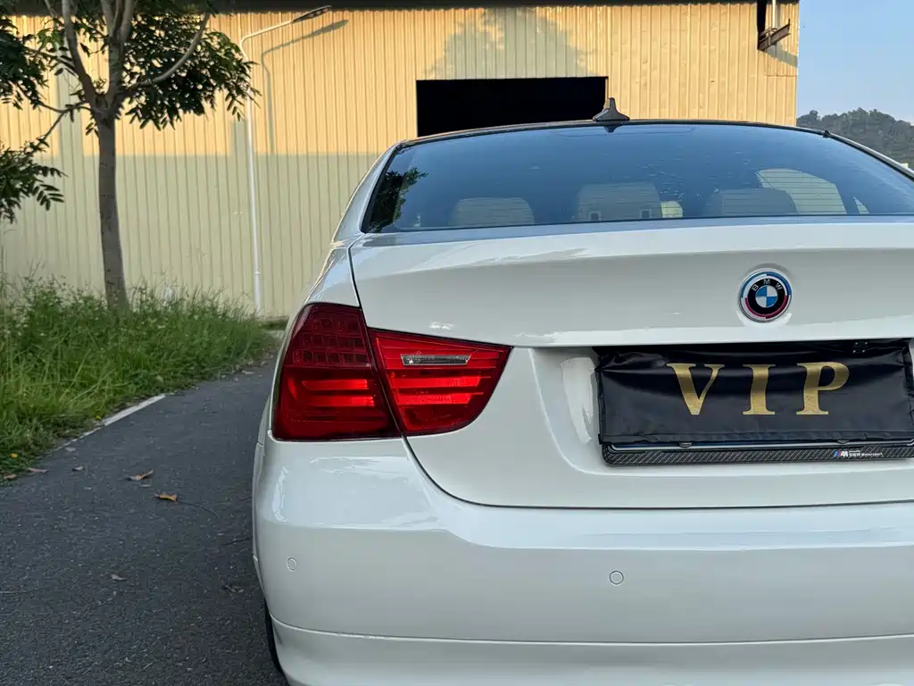BMW 3 Series — миниатюра 8