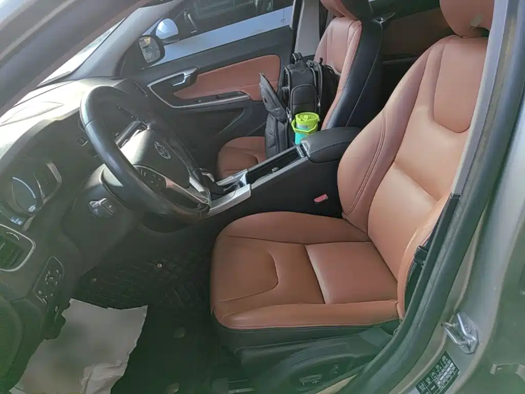 Volvo S60 — миниатюра 15
