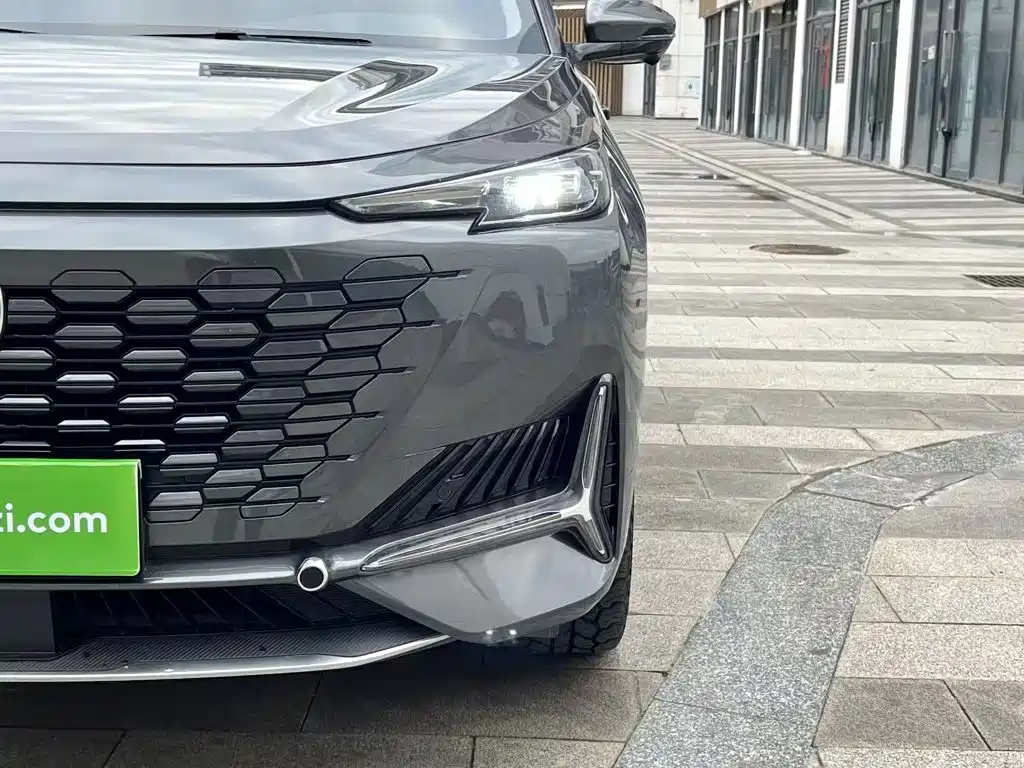 Changan UNI-K — миниатюра 24
