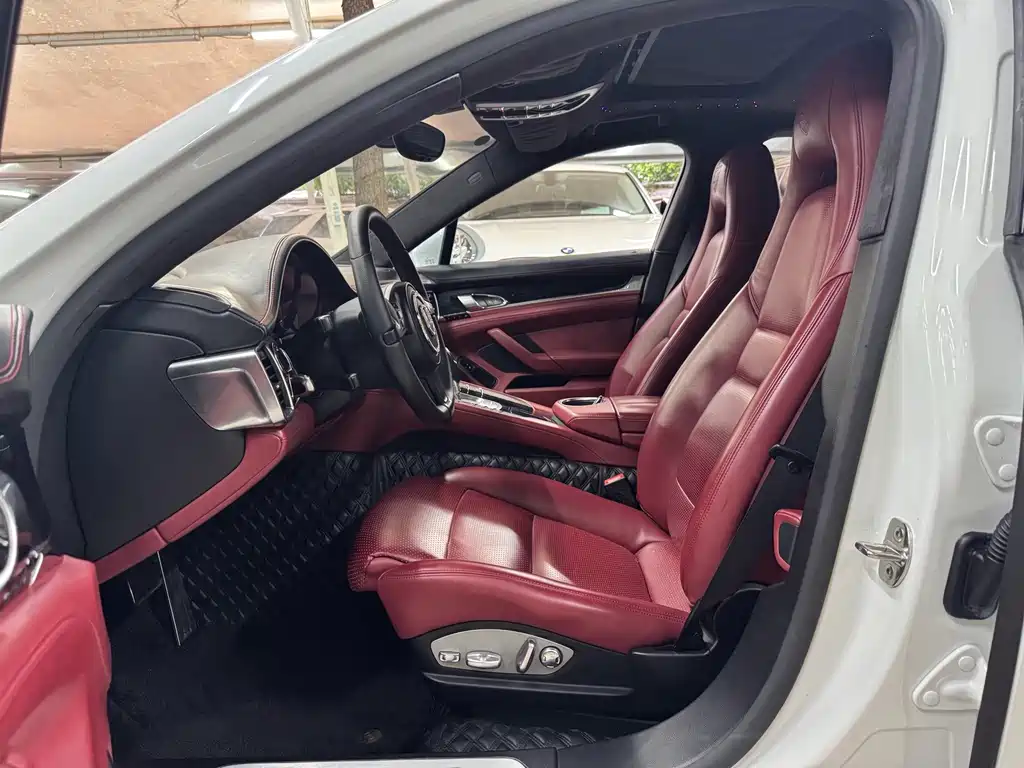 Porsche Panamera — миниатюра 7