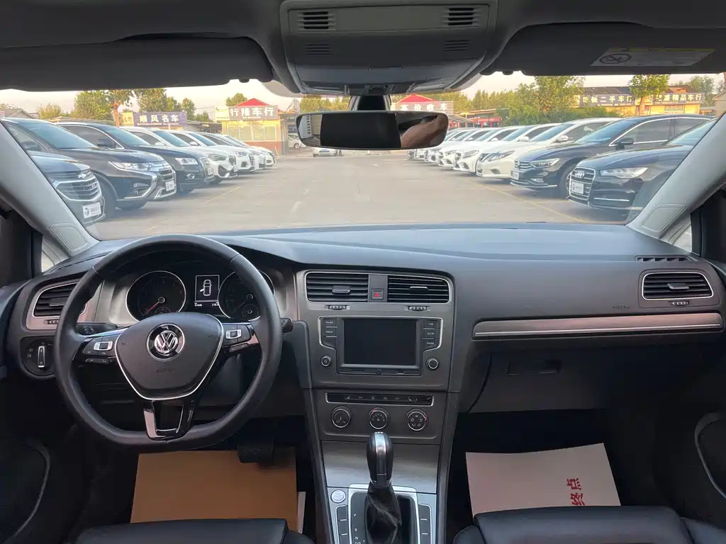 Volkswagen Golf — миниатюра 9