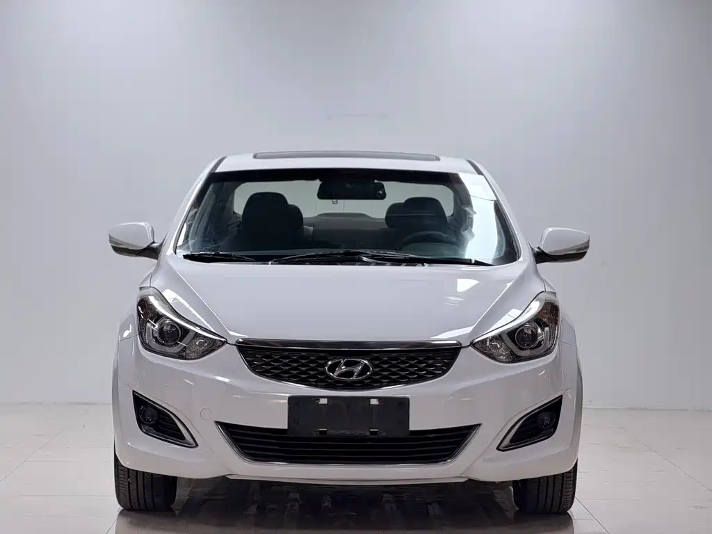 Hyundai Elantra Langdong — миниатюра 2