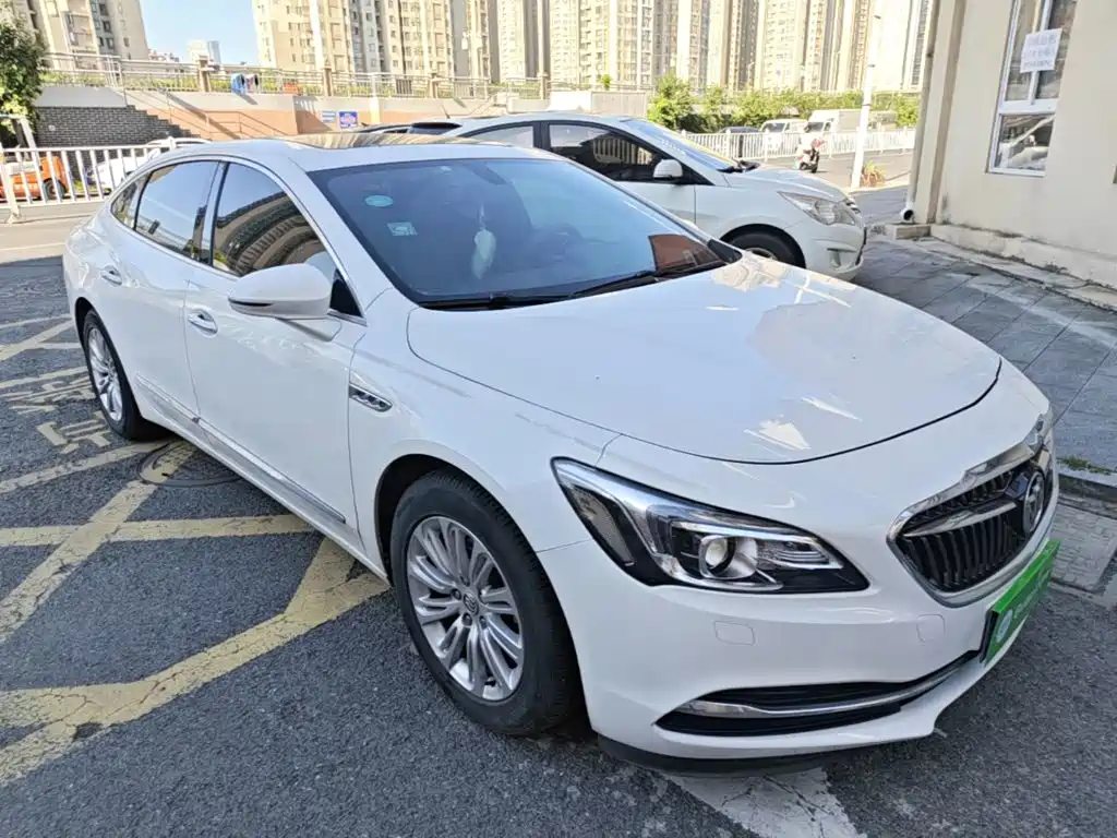 Buick LaCrosse — миниатюра 4