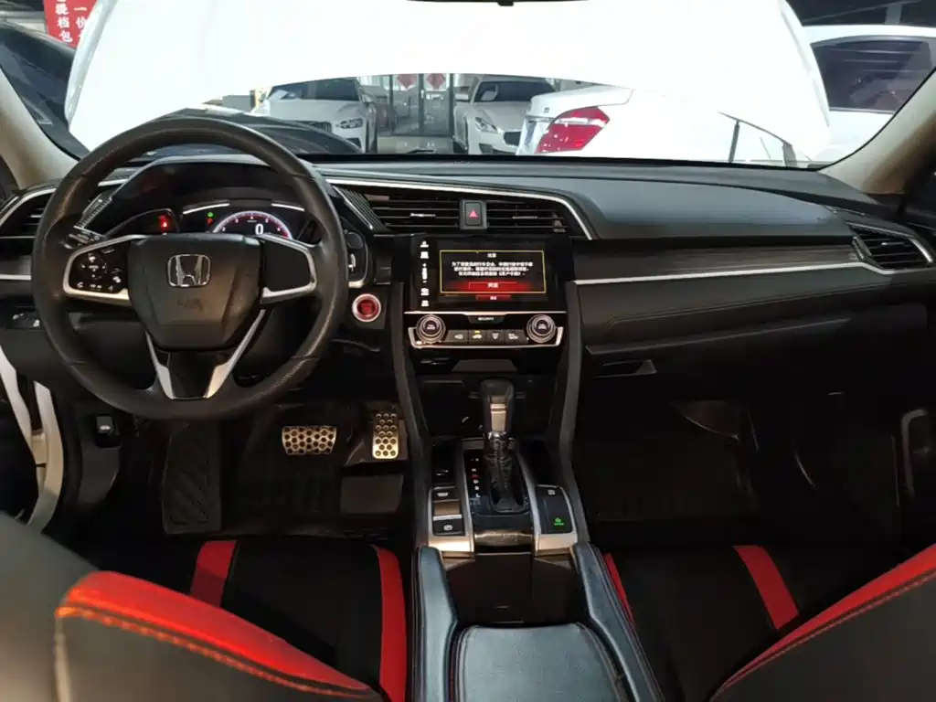 Honda Civic — миниатюра 10