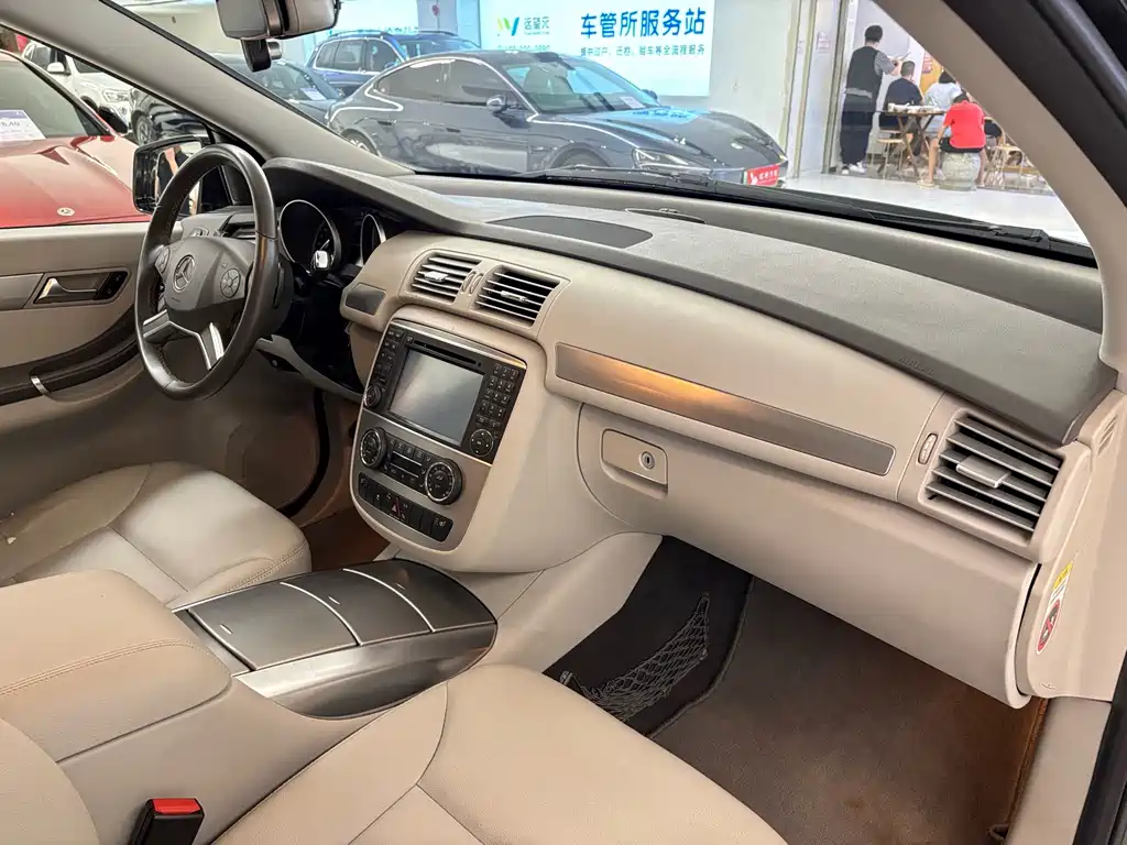 Mercedes-Benz R-Class — миниатюра 13
