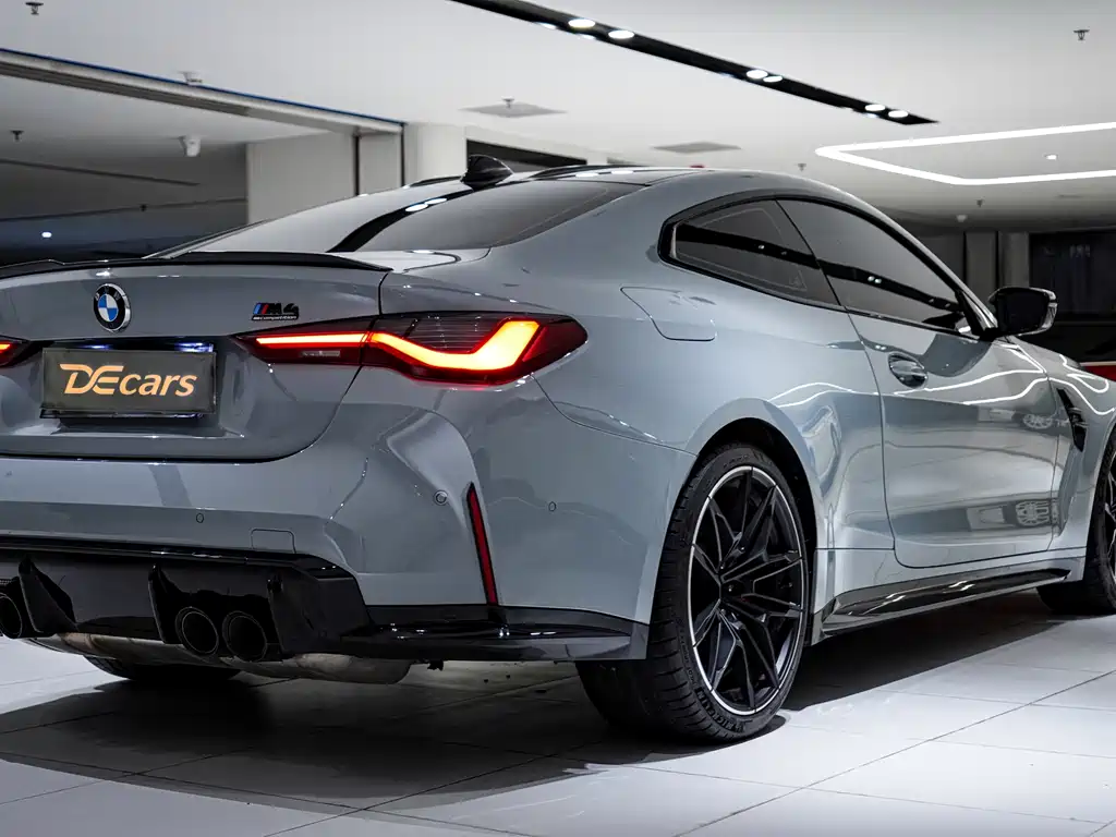 BMW M4 2021 M4