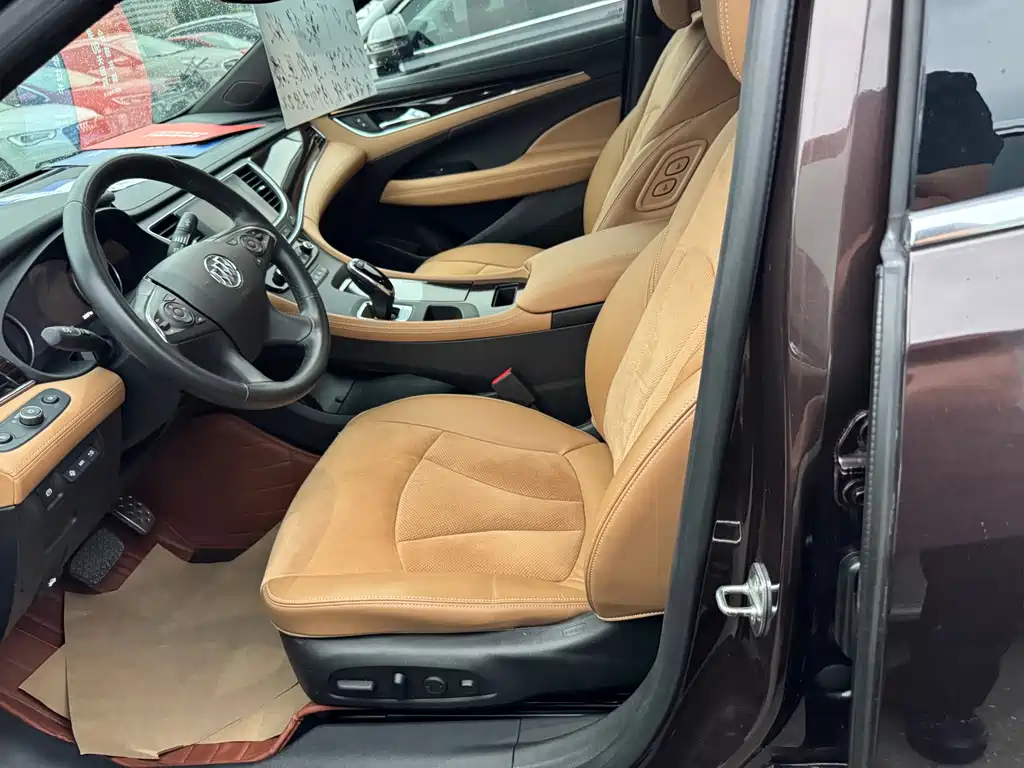 Buick LaCrosse — миниатюра 3