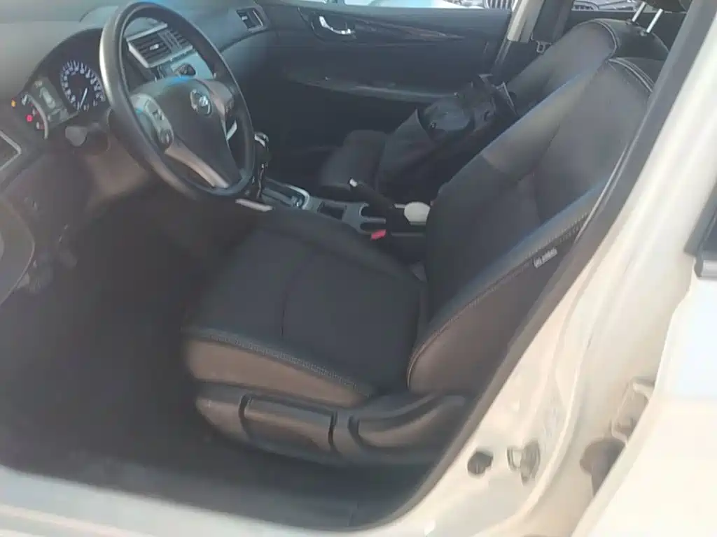 Nissan Tiida — миниатюра 15
