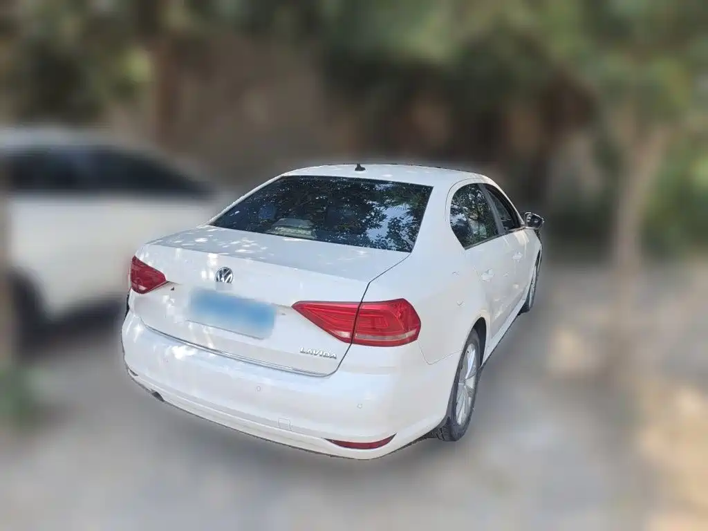 Volkswagen Lavida — миниатюра 4