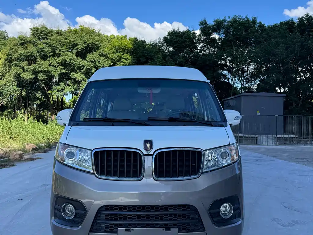 Jinbei Hiace X30L — миниатюра 2
