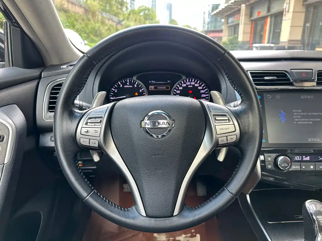Nissan Teana Duke 2.5L XV Champions League Glory Edition, фото 18