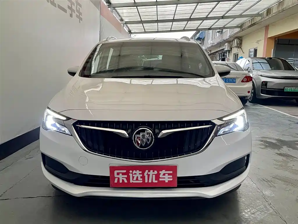 Buick GL6 2021 323T Luxury