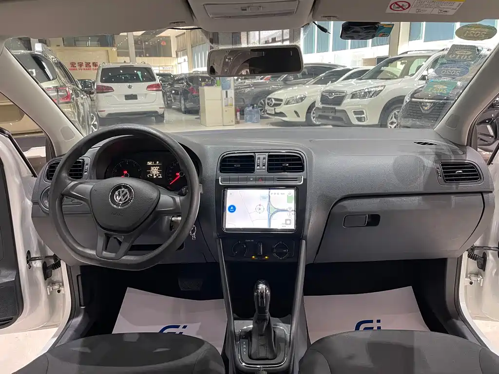 Volkswagen Polo 1.4L Auto Elegant Type, фото 4