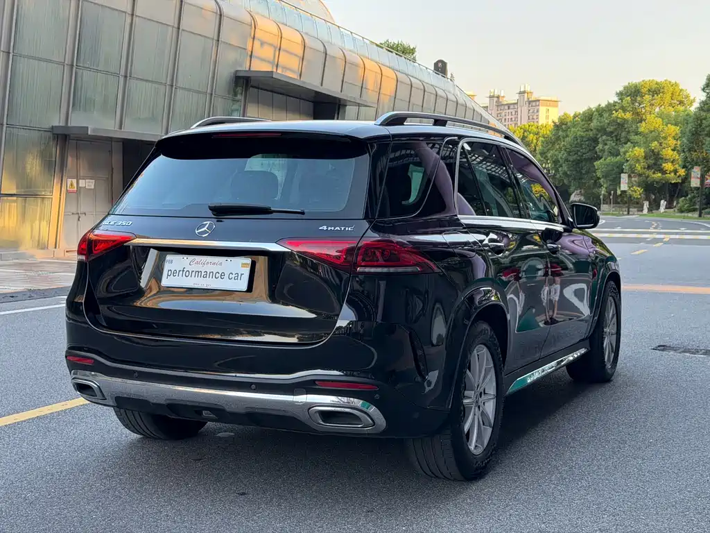 Mercedes-Benz GLE (Import) — миниатюра 7
