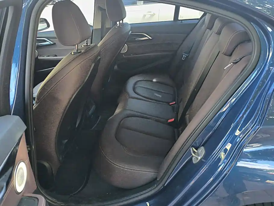 BMW 1 Series — миниатюра 11