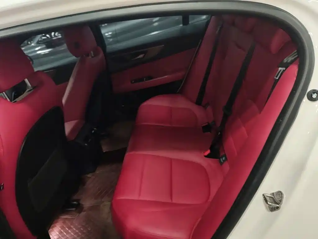 Jaguar XEL — миниатюра 17