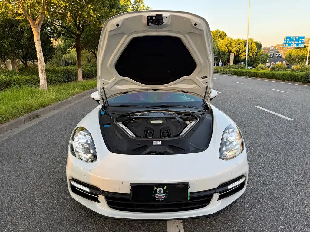 Porsche Panamera Hybrid — миниатюра 16
