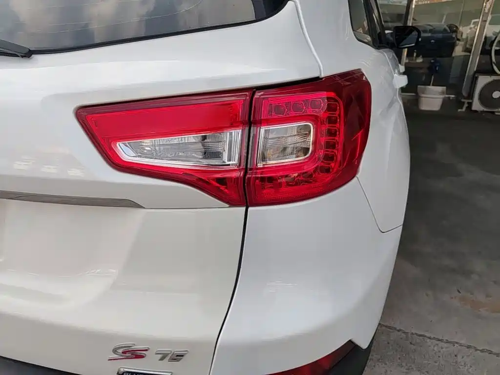 Changan CS75 — миниатюра 8