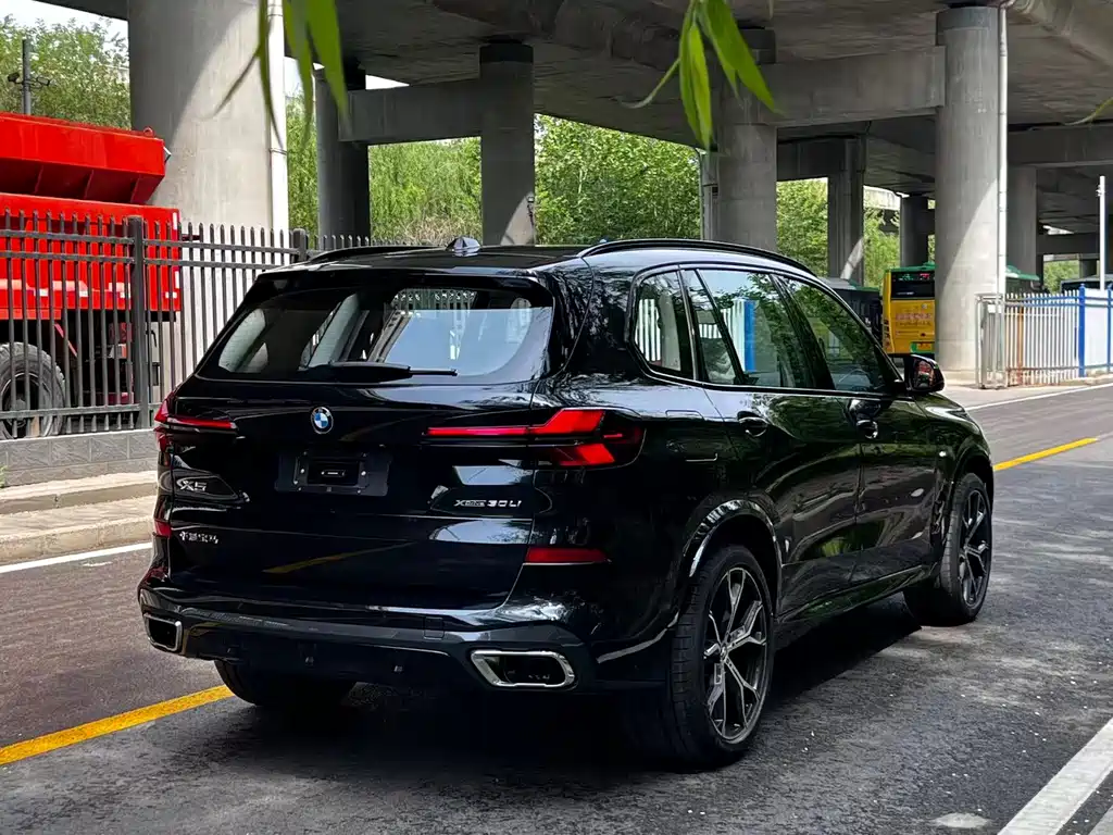 BMW X5 2026 xDrive 30Li Premium M Sport