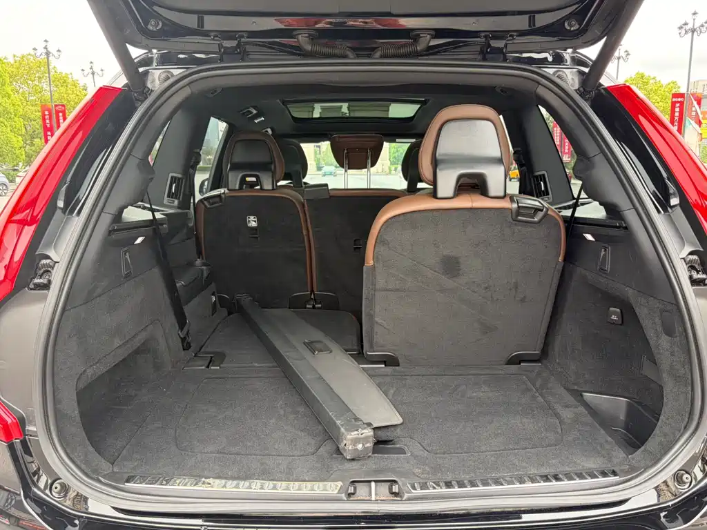 Volvo XC90 — миниатюра 15