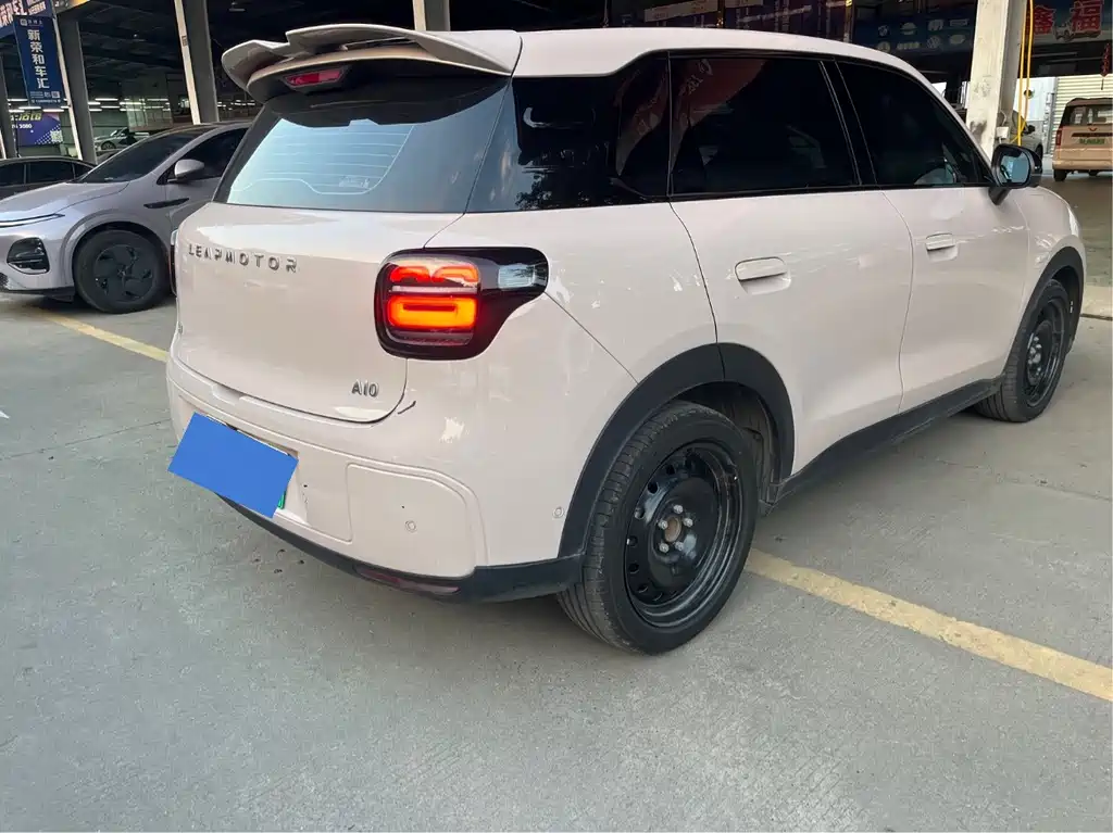 Leapmotor Leapmotor A10 — миниатюра 6