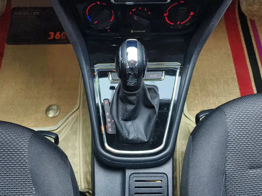 Volkswagen Bora — миниатюра 16