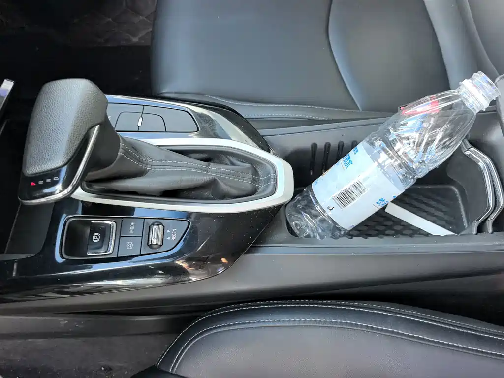 Chevrolet Menlo — миниатюра 15
