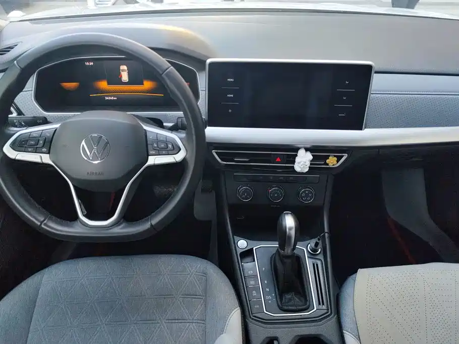 Volkswagen Lavida — миниатюра 12