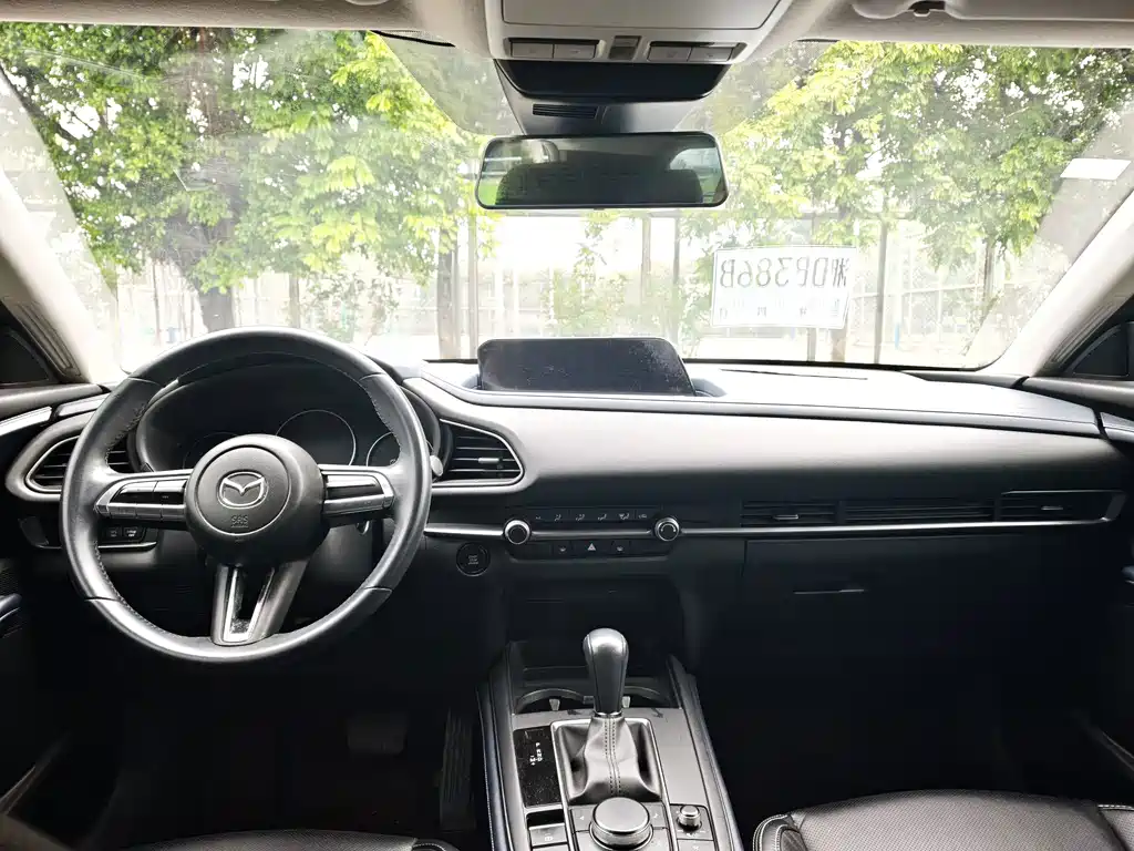 Mazda CX-30 — миниатюра 11