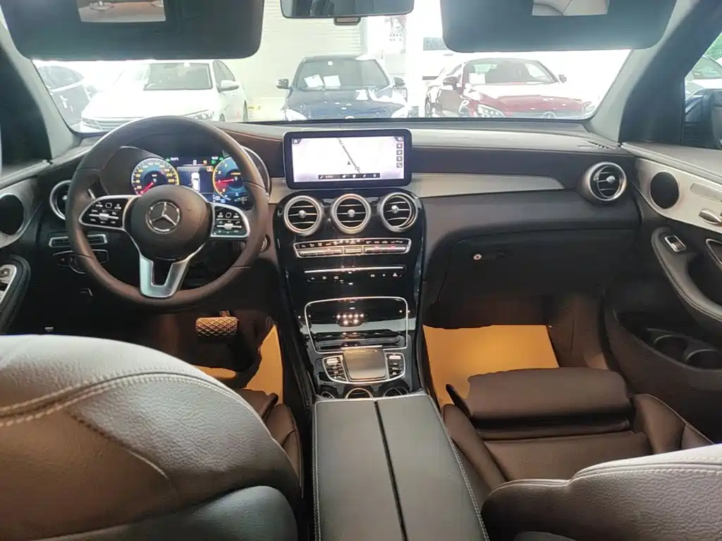 Mercedes-Benz GLC 2022 GLC 260 L 4MATIC