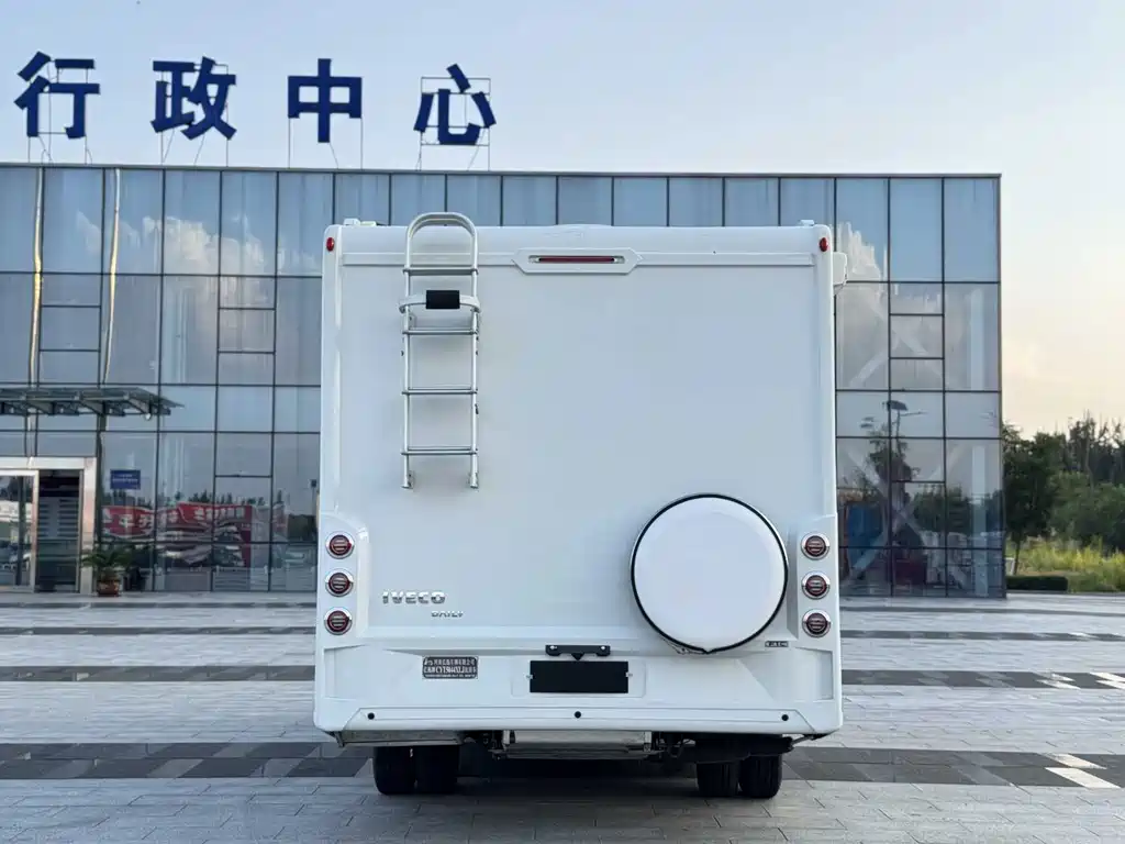 IVECO Ousheng — миниатюра 5
