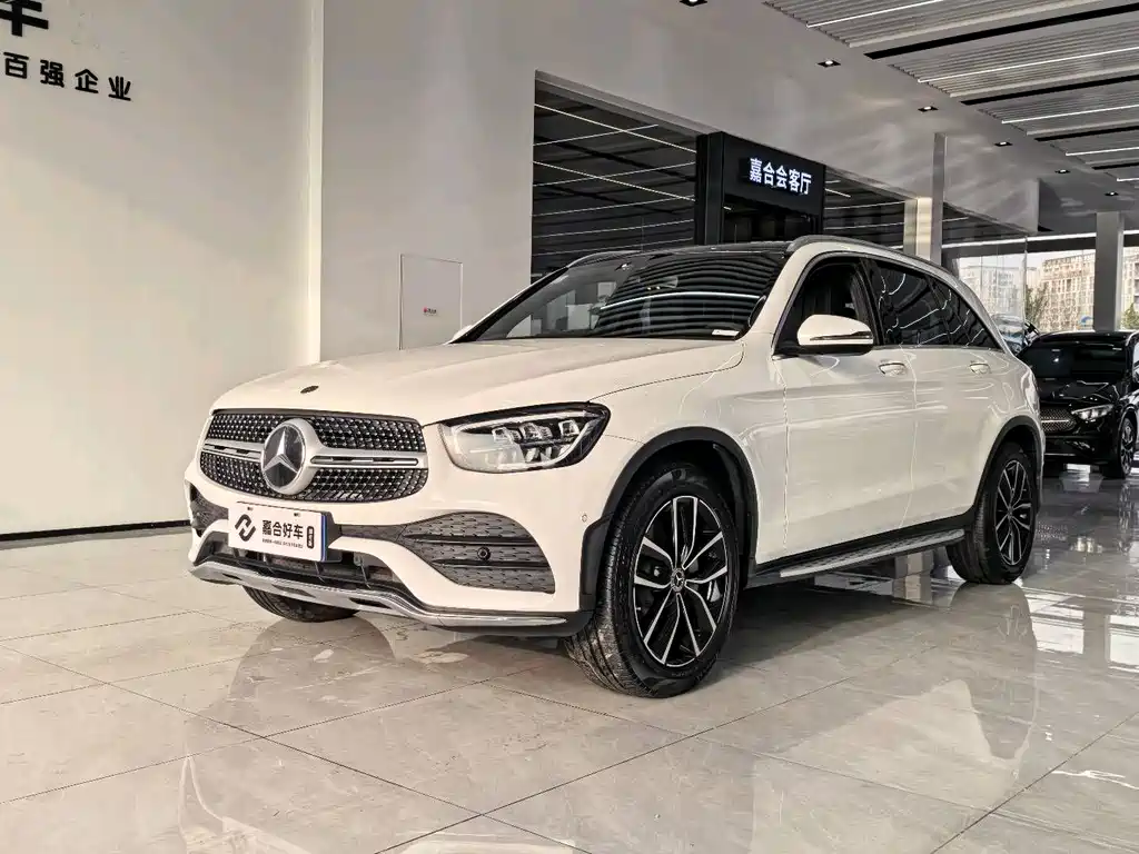 MERCEDES-BENZ GLC