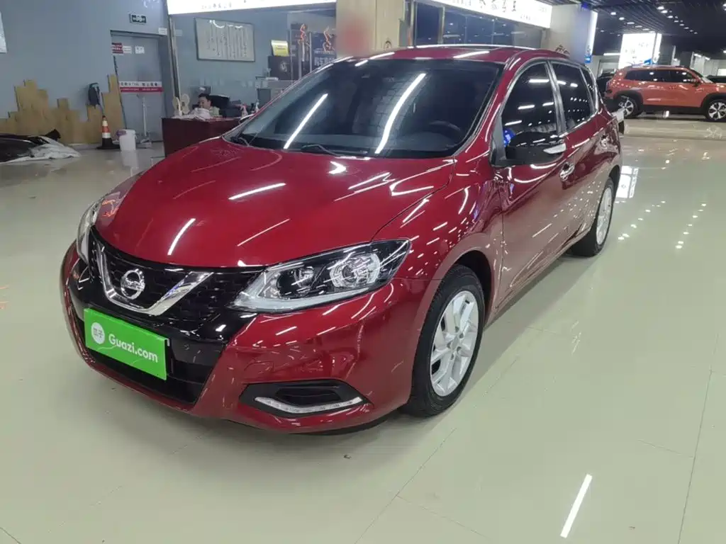 Nissan Tiida — миниатюра 2
