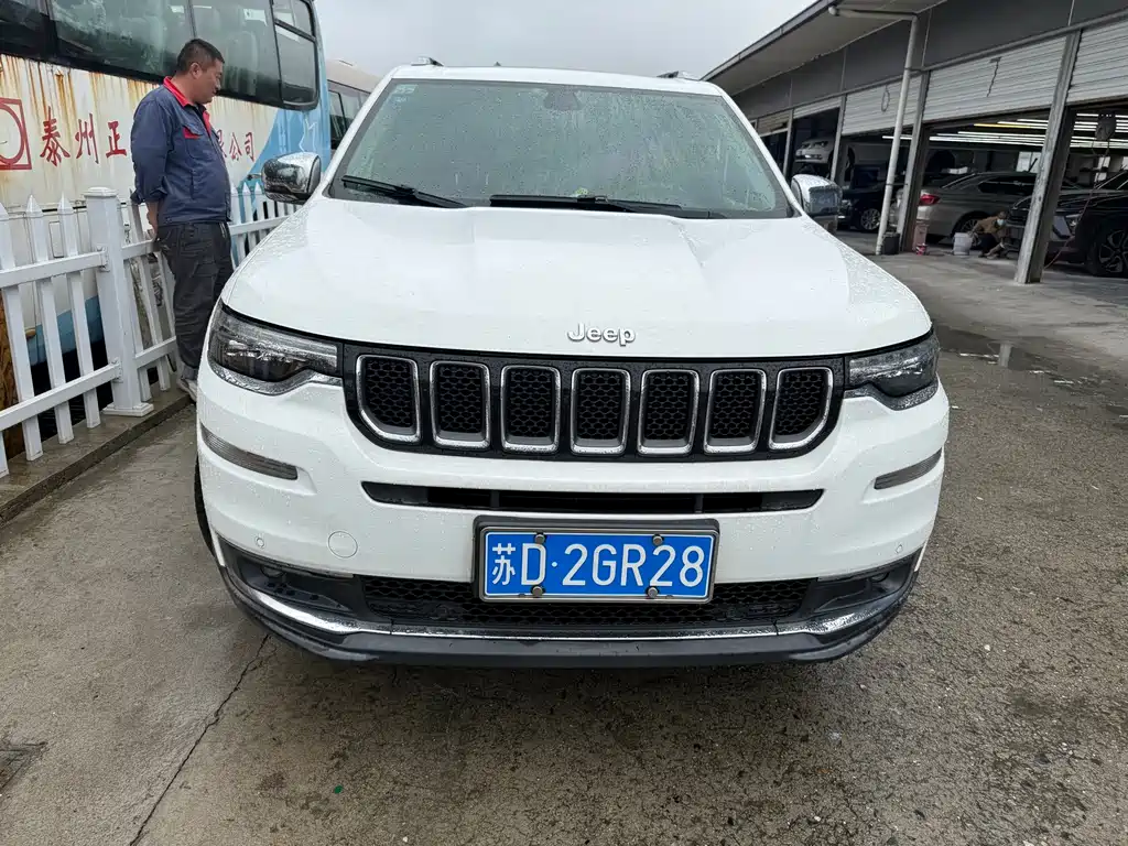 Jeep Grand Commander — миниатюра 2
