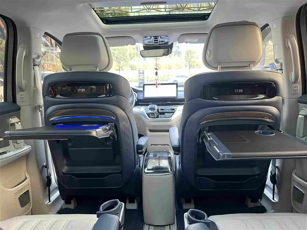 Roewe iMAX8 — миниатюра 25