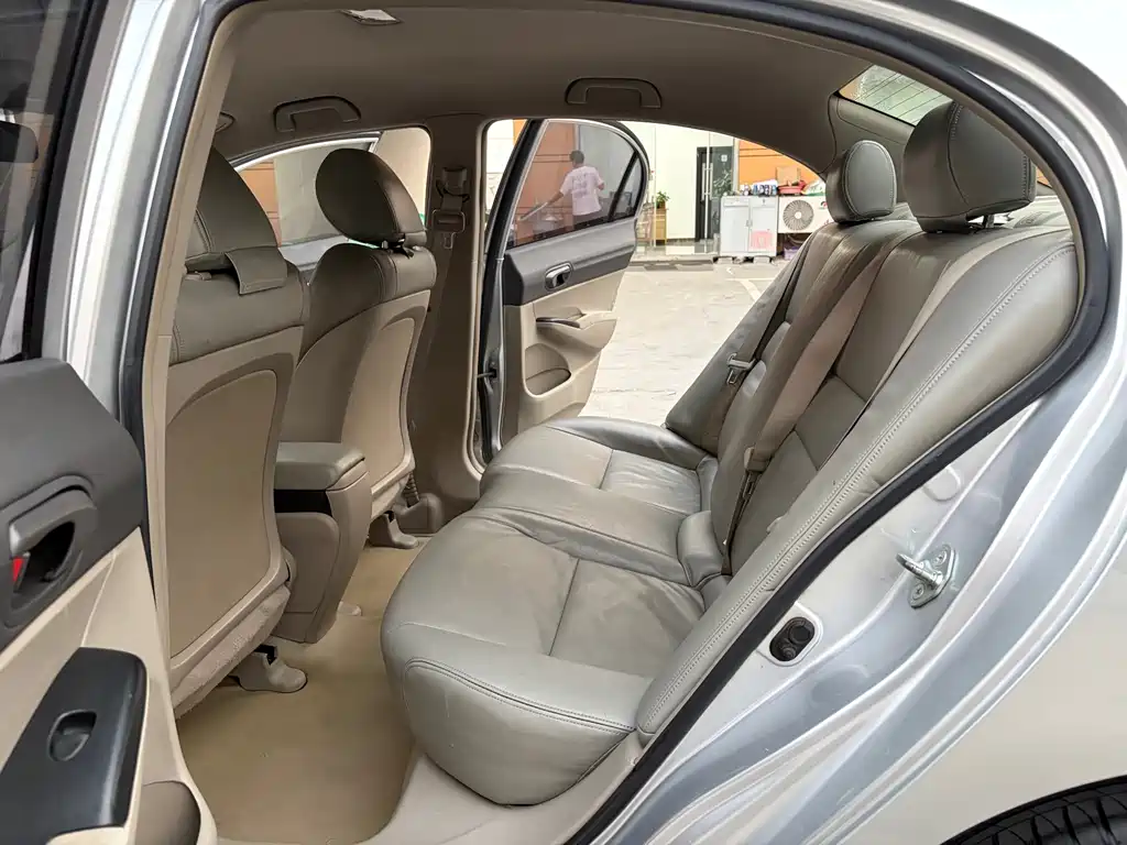 Honda Civic — миниатюра 13