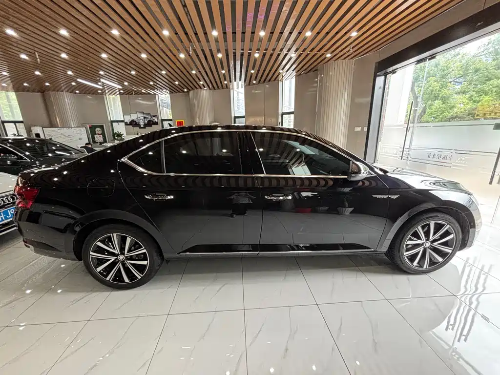 Skoda Superb 2025 TSI280 DSG Premium