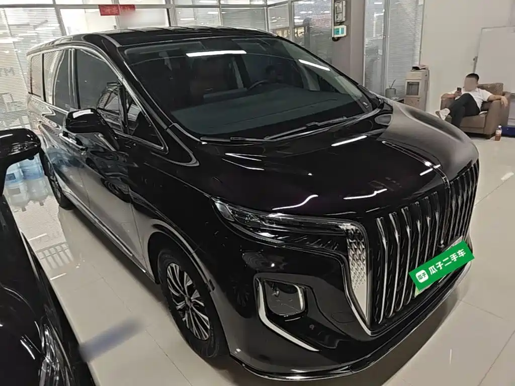 Hongqi Hongqi HQ9 PHEV — миниатюра 4