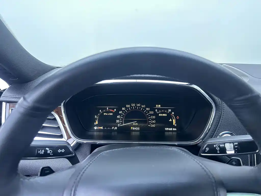 Lincoln Continental — миниатюра 6