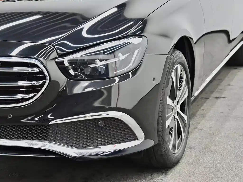 Mercedes-Benz E-Class New Energy E 350 e L Plug-in Hybrid Sedan, фото 31