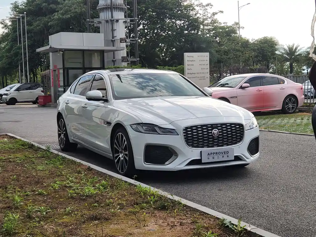 Jaguar XFL 2022 XFL 2.0T P250 Premium Luxury