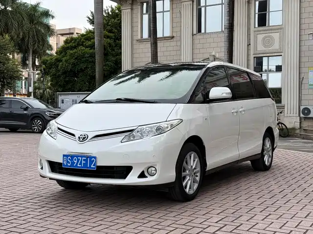 TOYOTA PREVIA 2018