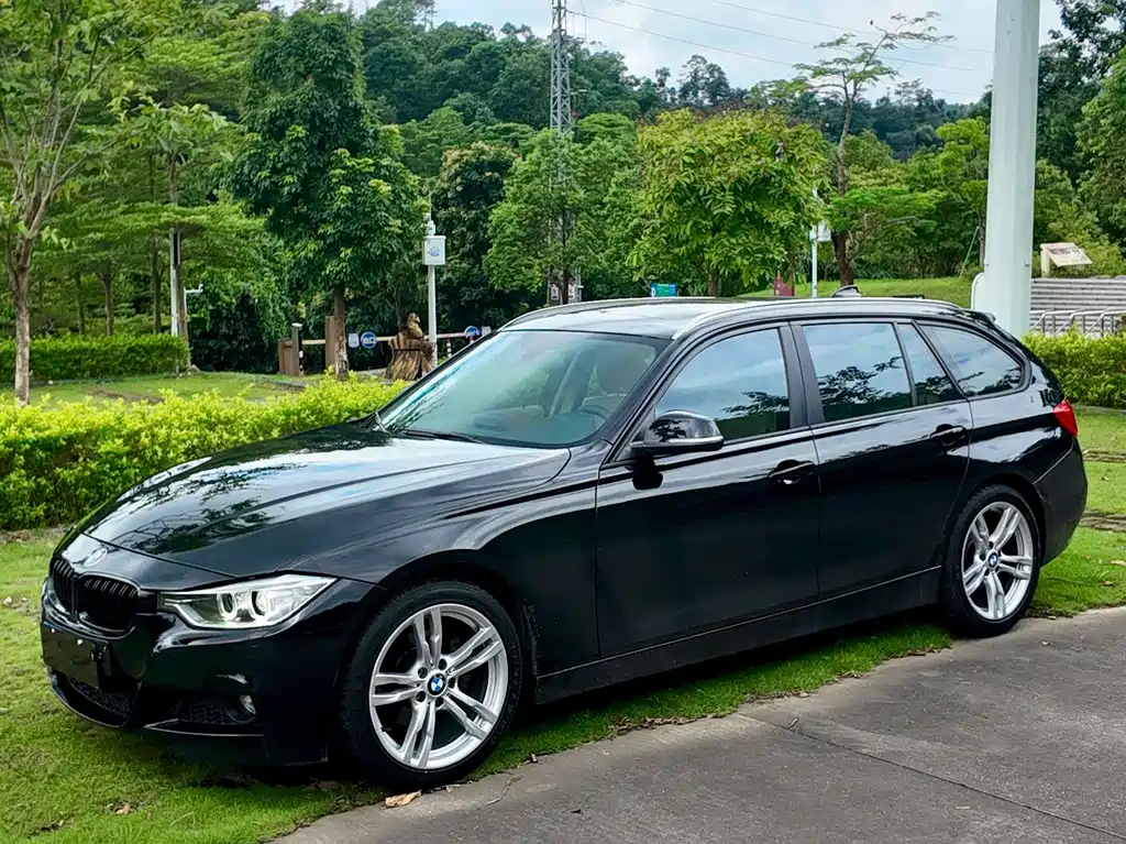 BMW 3 Series (Import) 320i Sport Design Package Touring Edition, фото 32